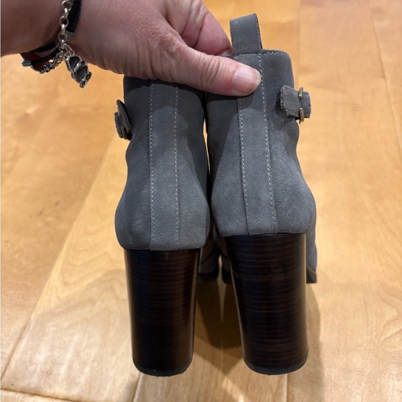 Cole Haan Women's Harrington Grand Riding Bootie, Boot sz 7 gray suede - Picture 8 of 9